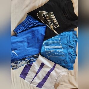 ❌️✋️SOLDNike Boy's Shorts and Tshirt Size small lot